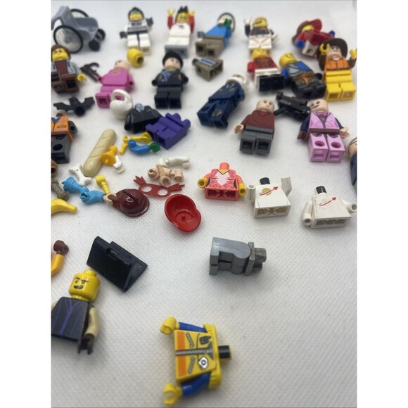 Lego Minifigures Random Lot Of 15 Plus Accessories & Parts - Picture 3 of 12